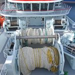 Two 111t net drums are positioned across the vessel’s centreline in a low waterfall arrangement.