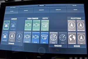 Three 24in touch-screen controllers enable the operator to quickly select preferred displays in relation to Taits’ prevailing mode of operation.