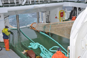… before the taper section of the nets approaches the stern.
