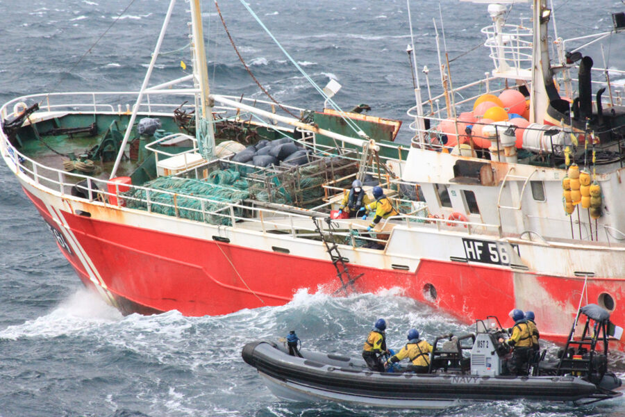 Pesorsa dos detained in Irish waters